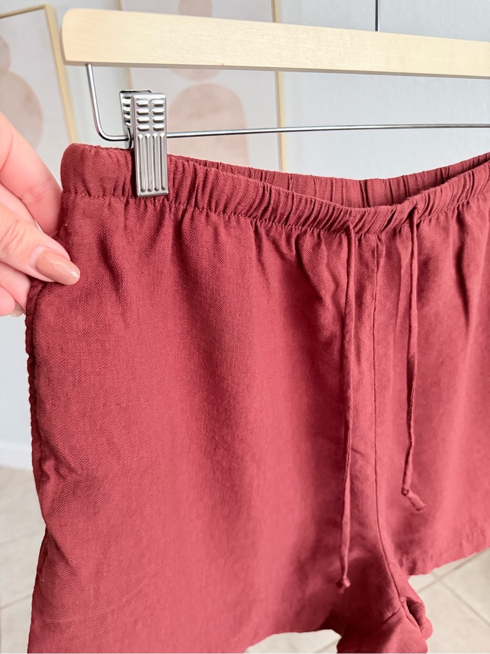 H&M Women's Drawstring Shorts - Picture 3 of 7